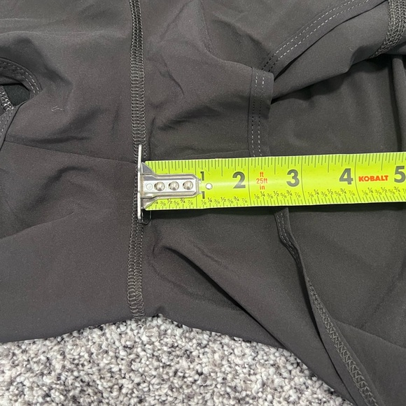 Women’s Sz LARGE Vitality Shorts 2.5” - Picture 4 of 4